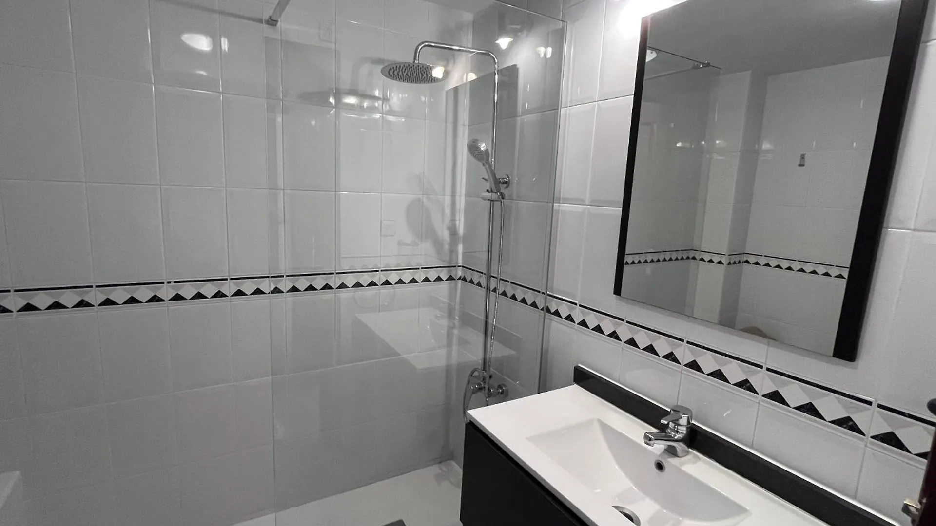 Ferienwohnung Perla En El Corazon De Málaga